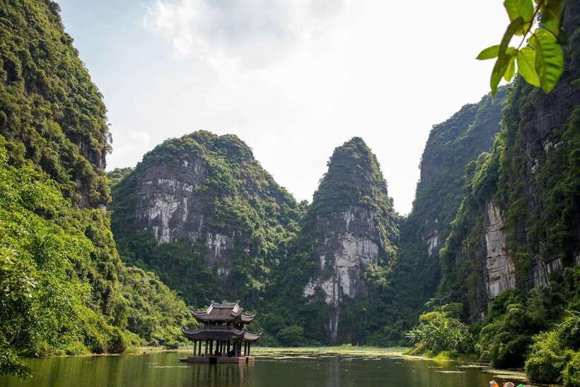 Hanoi:Ninh Binh-Trang An-Mua Cave-Hoa Lu&Cycling BEST SELLER - Why this Hanoi to Ninh Binh day trip makes sense