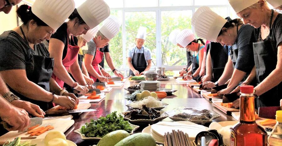Hanoi: Old Quarter Market Tour and Cooking Class with Meal - Why This Hanoi Market and Cooking Class Works So Well