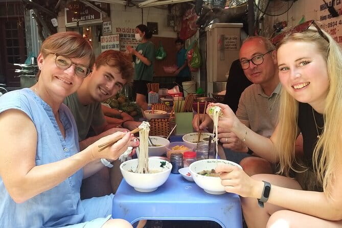 Hanoi Old Quarter Private Street Food Walking Tour - Key highlights you will actually feel on the street