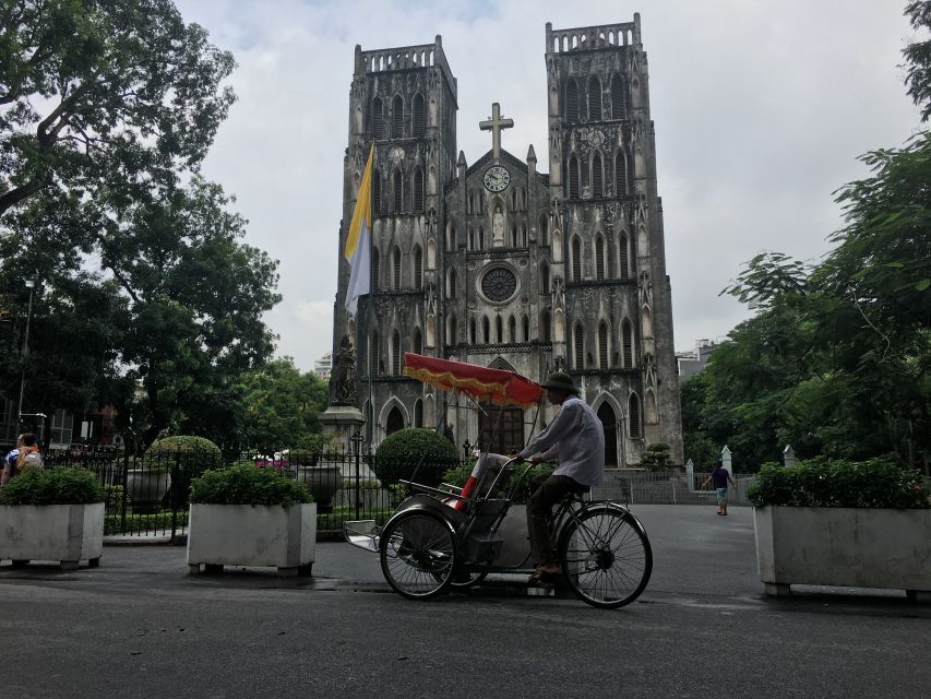 Hanoi: Old Quarter Trishaw Cyclo Tour - Hoan Kiem Lake: The Best First Viewpoint for Hanoi’s Mood