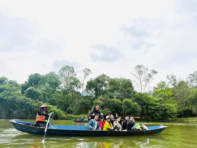 Hanoi: Perfume Pagoda Day Tour with Boat Ride & Cave Visit - Pickup in Hanoi and the 2-hour run to the pagoda area