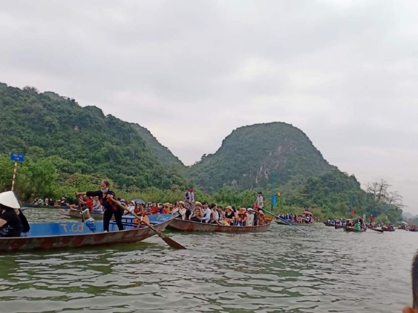 Hanoi: Perfume Pagoda - Yen Stream Boat Ride, Lunch & Cave - Lunch during a countryside day trip: fuel that actually fits