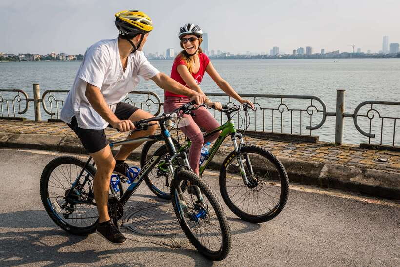 Hanoi: Private Countryside Bike Tour with Hotel Transfer - From Your Hanoi Hotel to the Long Bien Bridge Ride Start