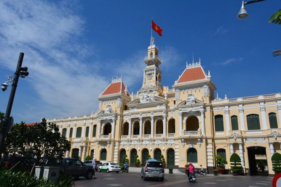 Hanoi: Private custom tour with a local guide - Key things you will notice on this Hanoi private walking tour