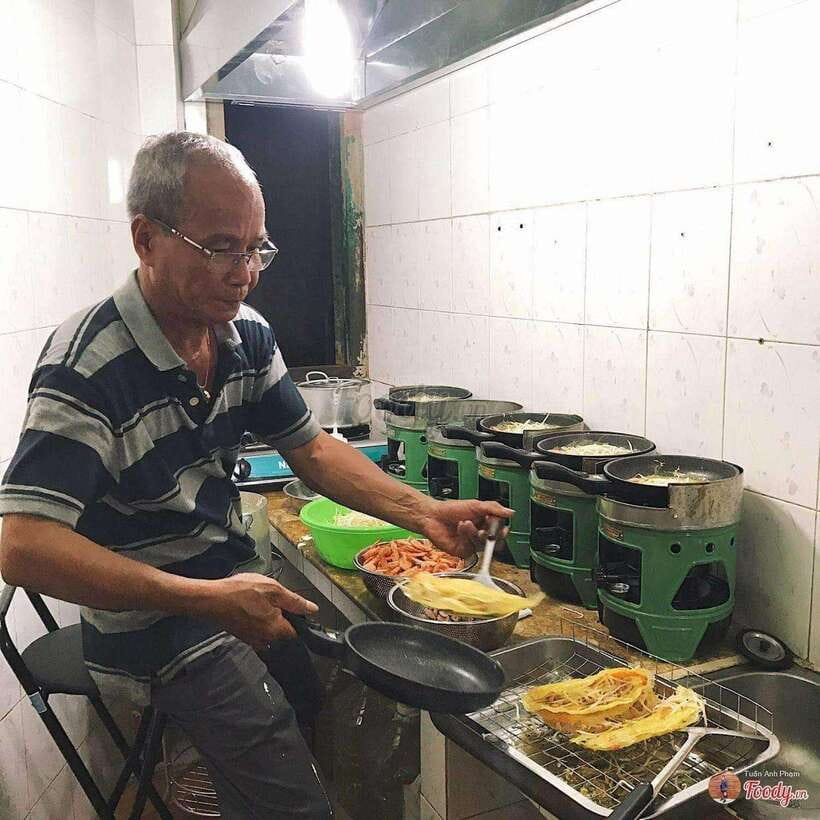 Hanoi: Private Motorbike Tour with Highlight Local Food - Key things you will notice on this ride