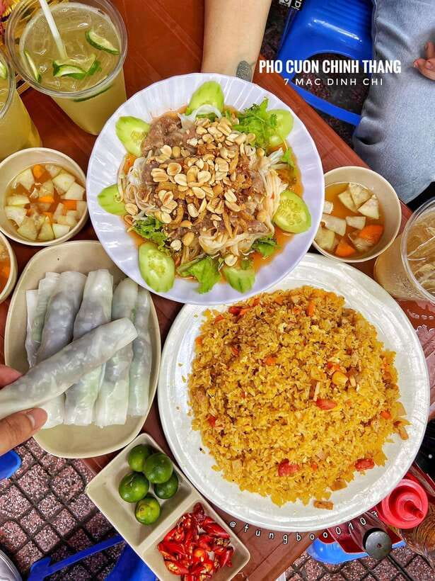 Hanoi: Private Motorbike Tour with Highlight Local Food - Private motorbike at 4 pm: why this timing feels right in Hanoi