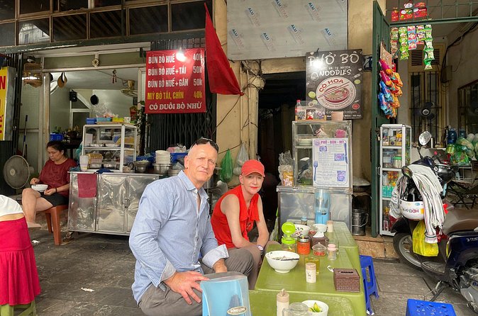 Hanoi's Old Quarter Street Food Experience and Train Street - Group Size, Timing, and Comfort Tips That Make It Better