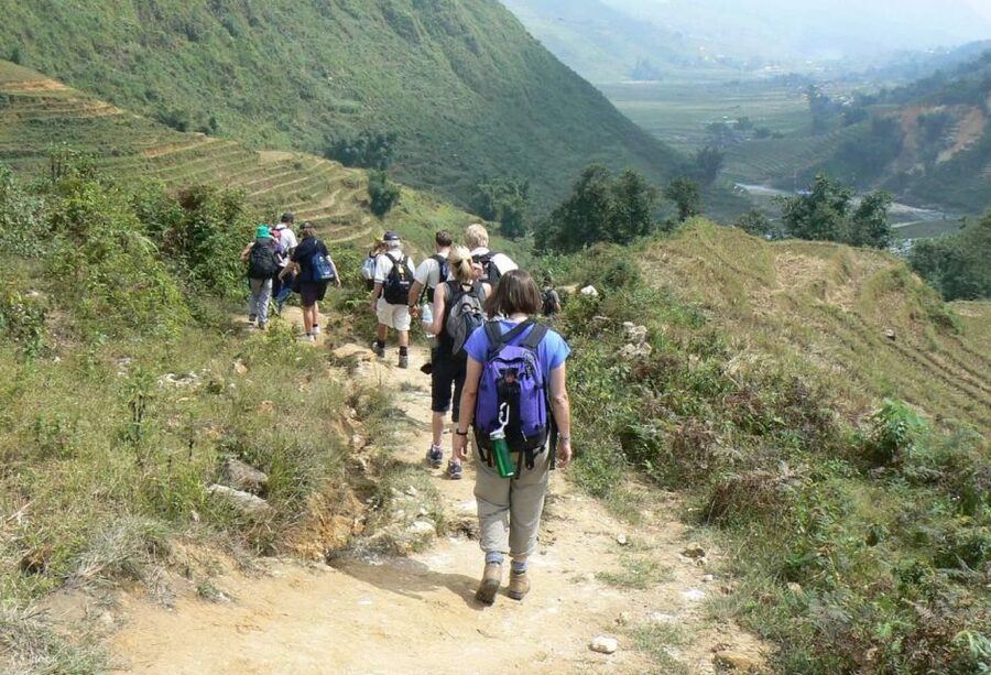 Hanoi: Sapa Trekking 2 Days 1 Night - Sleeper Bus from Hanoi - Day 1 in Sapa Town: Hotel Night, Dinner Choices, and Free Time