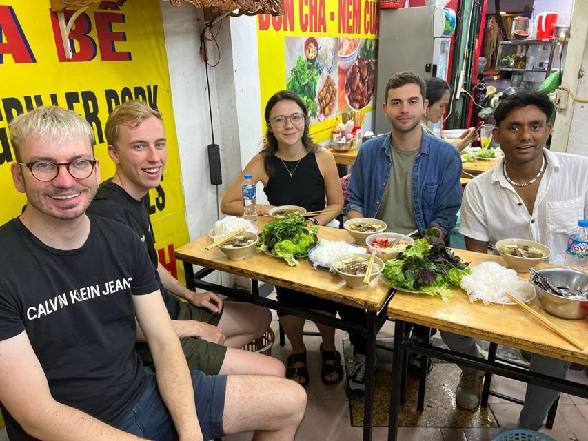Hanoi: Small-group Street Food and Walking Tour - Small-group pacing and why 6 to 8 stops is the sweet spot