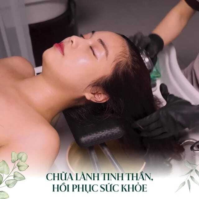 Hanoi Spa Old Quarter : Herbal Shampoo &Head Massage 90' - Who should book this (and who should skip it)