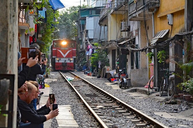 Hanoi Street Food Adventure: Train Street & Local Delights - Old Quarter Street Food Walk: Easy Pickup and Smart Pacing