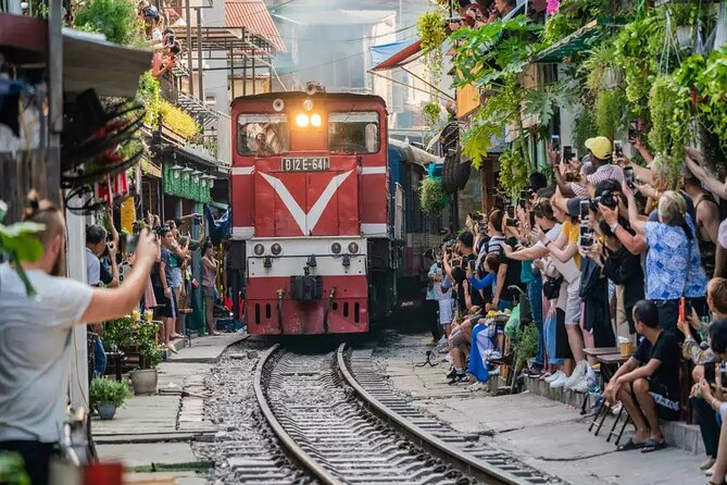 Hanoi Street Food Adventure: Train Street & Local Delights - Train Street by Duờng Tau: One Drink, Inches from the Rails