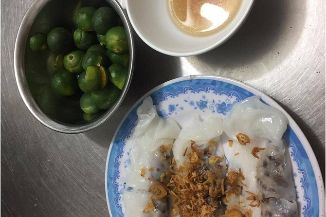 Hanoi Street Food + Night Life Tour - Seven Tastings That Feel Like a Meal, Not a Snack Sampler