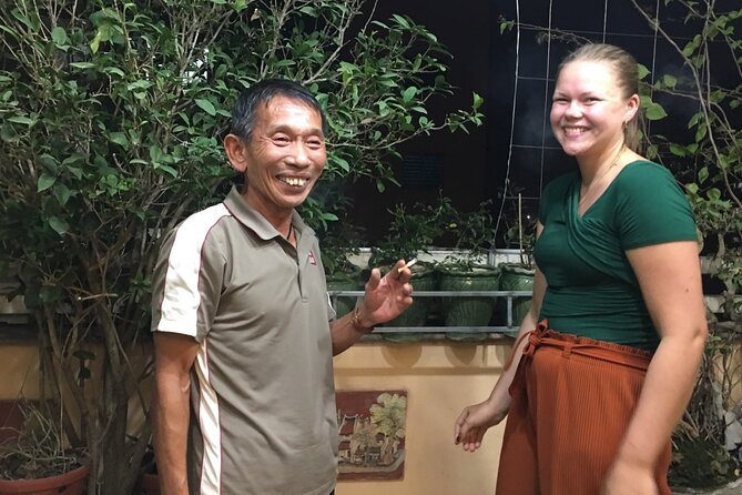 Hanoi Street Food Tour and Hang Out - Street Food With June: the real point is who walks you there