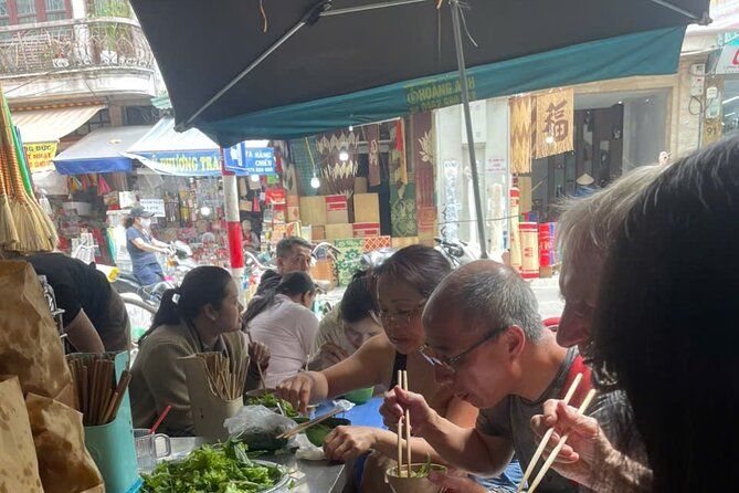 Hanoi Street Food Tour by Motorbike or Walking with Local Guide - What you actually eat on the Basic and Premium routes