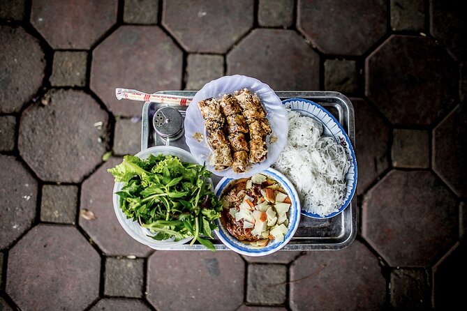 Hanoi Street Food Tour By Motorbike + Sightseeing SAFE & FUN - Why this Hanoi scooter street food tour works in a half day