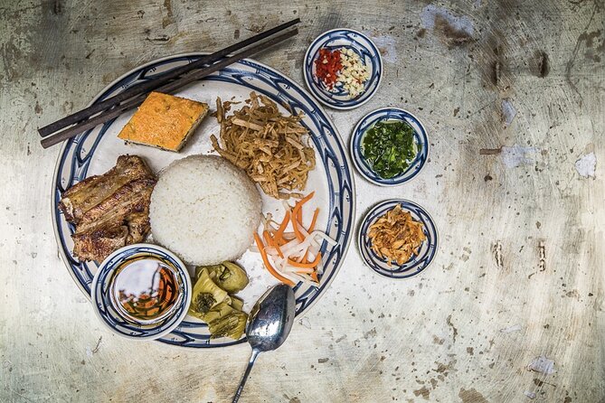 Hanoi Street Food Tour By Motorbike + Sightseeing SAFE & FUN - Mango jelly at Tran Quoc Pagoda, a smart cool down