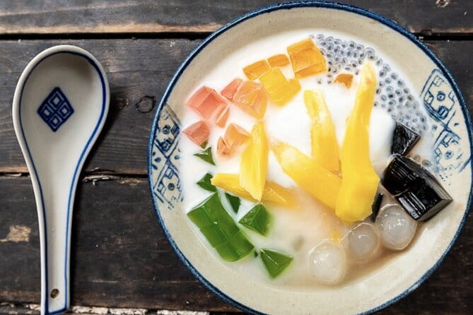 Hanoi Street Food Tour with egg coffee making - Pace, comfort, and what to do before you go