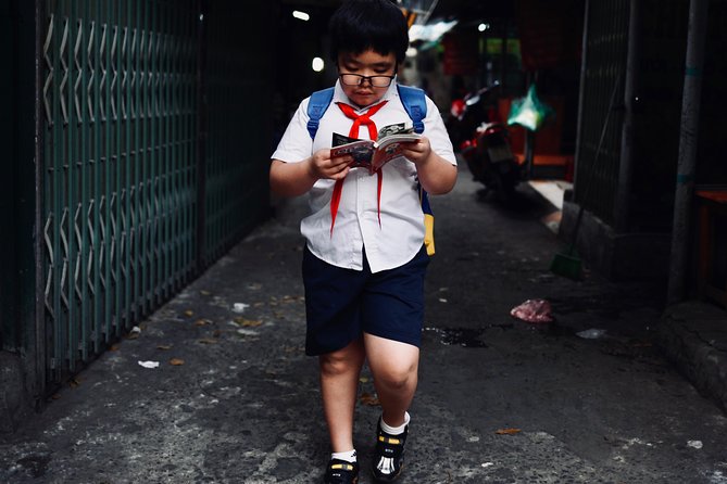 Hanoi Street Photography with a Pro – Phone & Camera - Morning Photo Walk in Hanoi, Starting at St. Joseph Cathedral