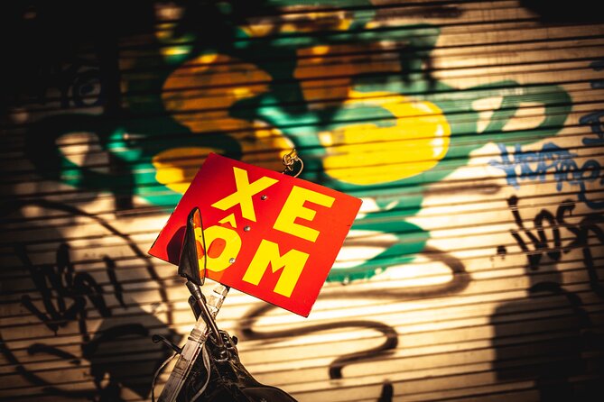 Hanoi Street Photography with a Pro – Phone & Camera - Second Shooting Pass: Apply What Worked, Not What You Think Should Work