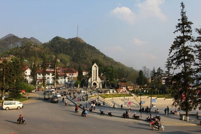 Hanoi to Sapa Bus - Private Cabin Bus - Arriving in Sapa and Using the 05:30 to 06:00 Morning Window