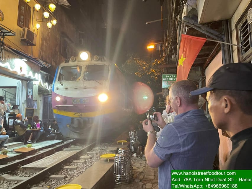 Hanoi Train Street +Best Street Food eating in old quarter - Mien tron vermicelli: the dish that rewards your curiosity