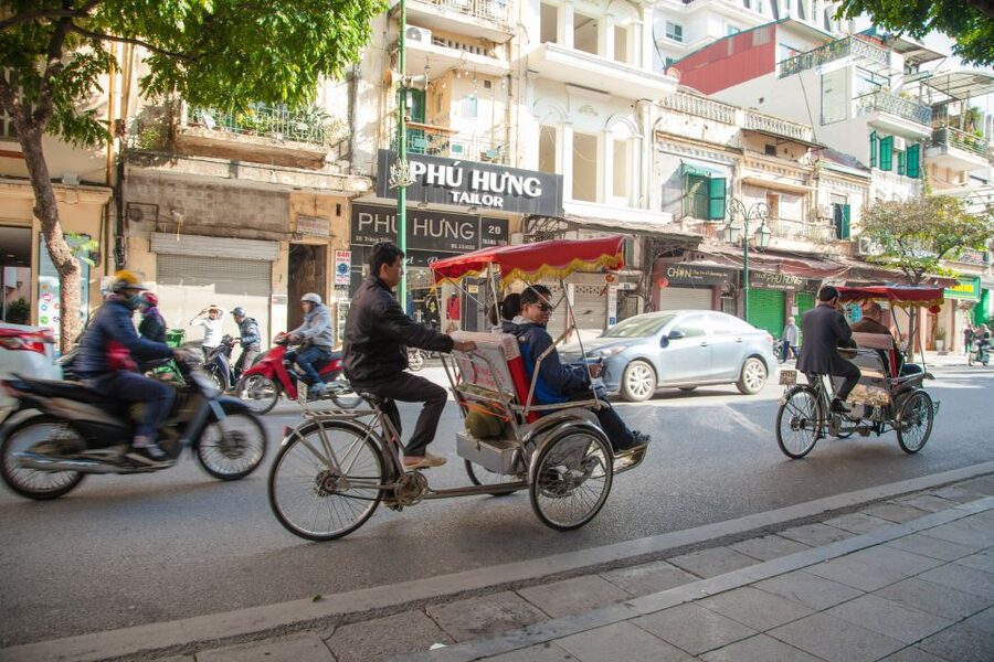 Hanoi Walking Street Food Tour & Cyclo Ride - What to Bring and How to Make the 3.5 Hours Comfortable