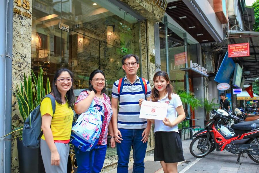 Hanoi Walking Street Food Tour & Cyclo Ride - The Cyclo Ride Around the Old Quarter: A Short, Relaxed Finish