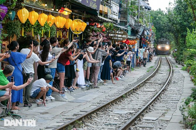 Hanoi Walking Street Food Tour with Train Street - Key points to know before you go