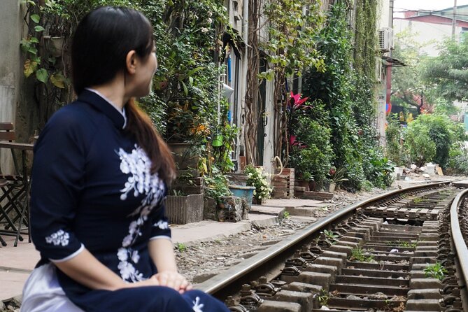 Hanoi Walking Street Food Tour with Train-Street Visit - Key highlights to look forward to
