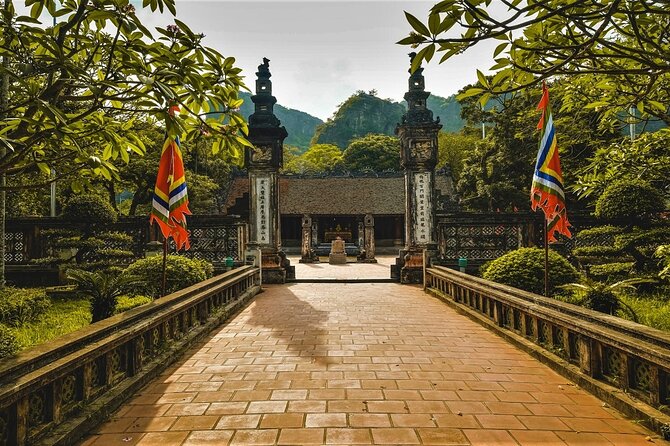 Hidden Ninh Binh Luxury Full Day Group Tour (Tam Coc - Hoa Lu) - Cycling Through Rice Fields: The Bike Segment and What to Expect