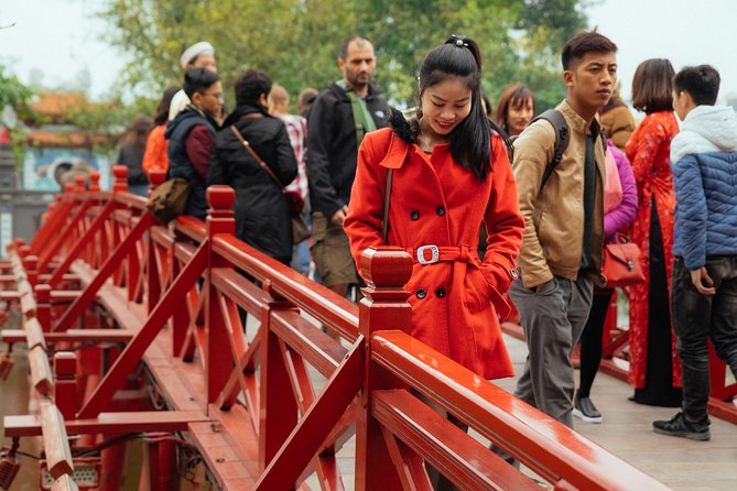 Highlights & Hidden Gems With Locals: Best of Hanoi Private Tour - Hoan Kiem District Library and Dền Ngọc Son, Quiet Edges of the Lake Area