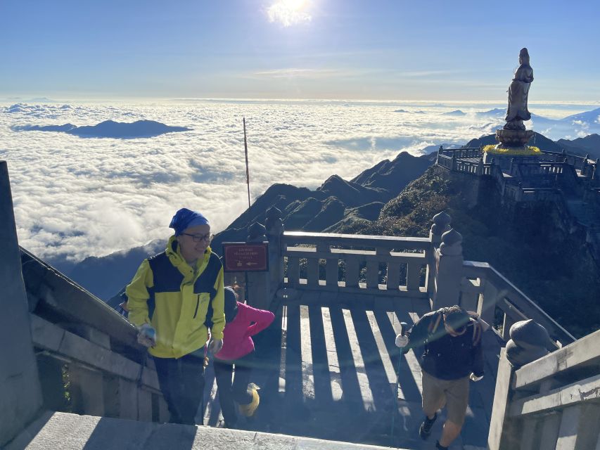 Hiking Fansipan 2D1N - Explore The Majestic Nature - Coming down to 2,800m: lunch, downshift, and a calmer ending