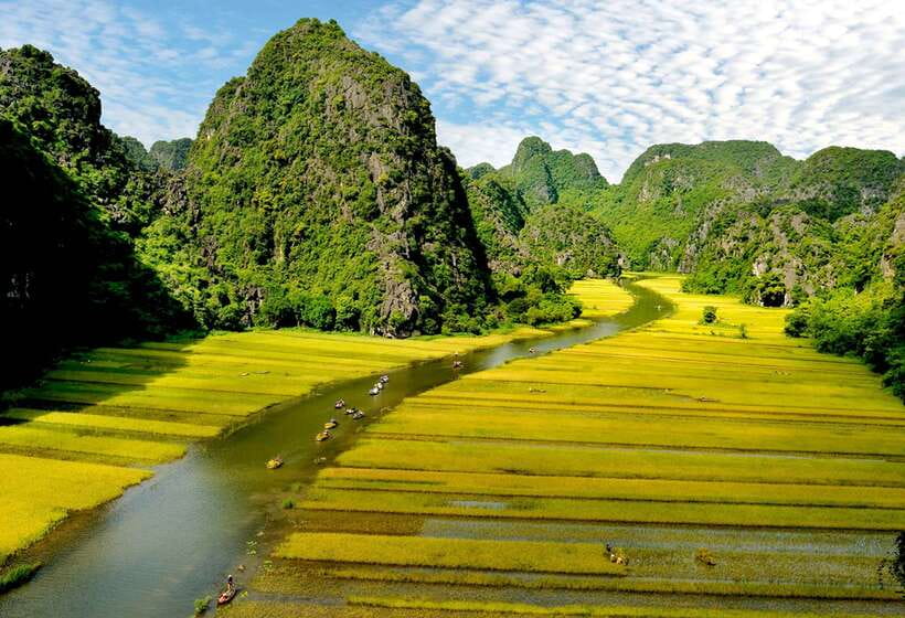 Hoa Lư and Tam Cốc with Bike Ride and Family Visit - Key highlights at a glance