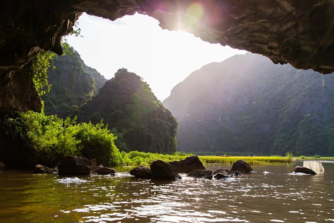 Hoa Lu - Mua Cave - Tam Coc/Trang An - DELUXE Small Group Tour - Lunch in the countryside, plus how to keep the day feeling relaxed