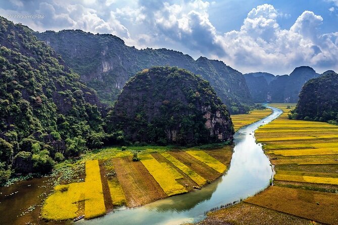Hoa Lu – Tam Coc Full-Day Tour from Hanoi with Limousine Transfer - Buffet Lunch in a Local Restaurant, Plus Water on the Bus