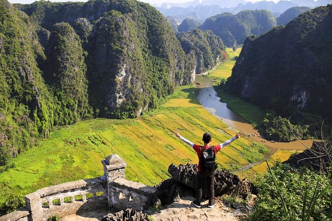 Hoa Lu Tam Coc Full Day Tour: Small Group Tour & Buffet Lunch - Hoa Lu Ancient Capital: temples with a focused walking pace
