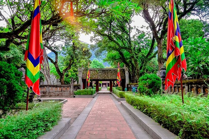 Hoa Lu - Tam Coc - Mua Cave 1 Day with Cycling, Hiking, Lunch - Bich Dộng Pagoda: A Quick Spiritual Pause Between Water and Stairs
