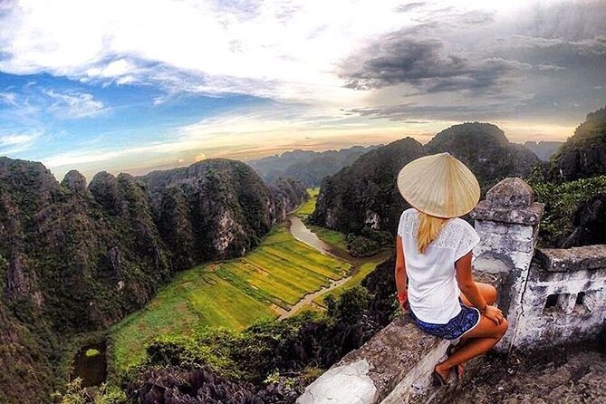 Hoa Lu - Tam Coc - Mua Cave 1 Day with Cycling, Hiking, Lunch - The 500 Steps to Mua Cave: Where the View Makes the Effort Worth It