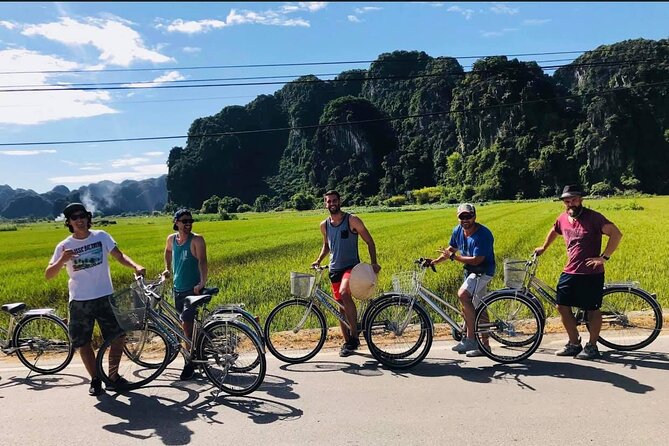 Hoa Lu - Tam Coc - Mua Cave 1 Day with Cycling, Hiking, Lunch - Lunch in Ninh Binh: Vietnamese Specialties Included, No Extra Runaround