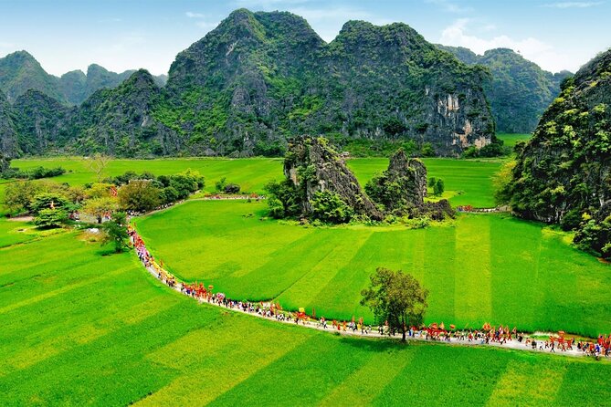 Hoa Lu - Tam Coc - Ninh Binh Day Tour: Biking, Visit Local Family - Hoa Lu Ancient Capital: King Dinh Temple and Vietnam’s Early Power