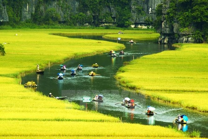 HOA LU -TRANG AN -MUA CAVE Full Day Including Boat Entrance Fees and Lunch - Price and Logistics: why $42 is a fair deal