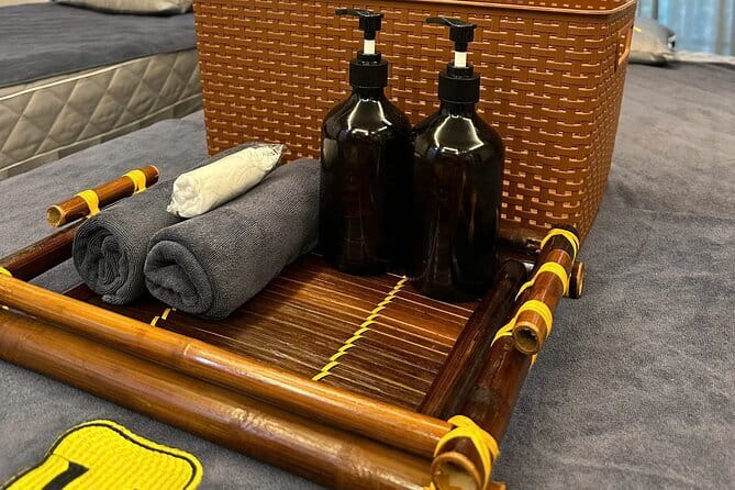 Hoang Spa Thai Massage - The warm start: welcome tea or coffee, then choose your pace
