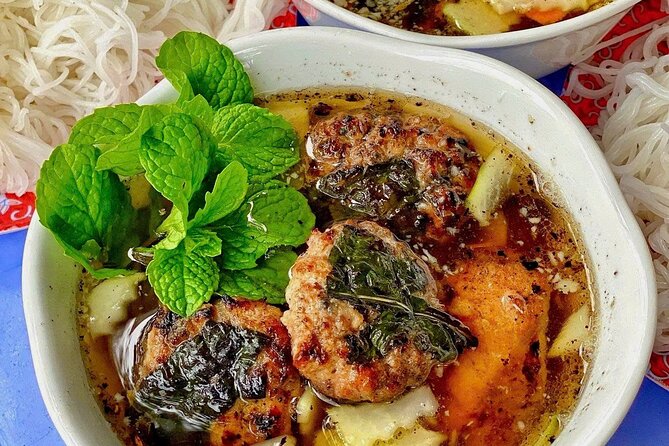 (HOT) Hanoi Guided Street Food and Train Street Tour with Local - Hoan Kiem Lake area and the calmer rhythm after eating