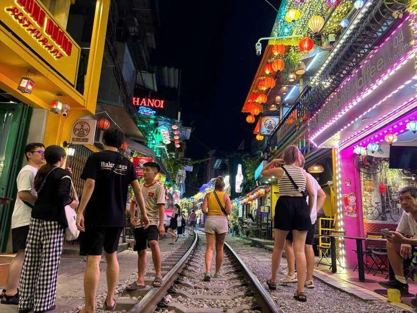 Incense + Hat Villages/ Temple of Literature, Hoa Lo Prison - How the timing and Train Street option affects your day
