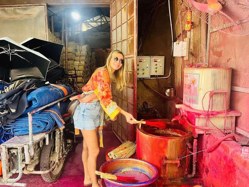 Incense + Hat Villages/ Temple of Literature, Hoa Lo Prison - Who this tour suits best, and who should think twice