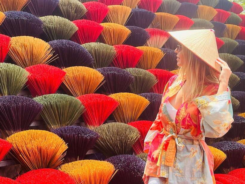Incense, Hat Villages Tour/Traditional Crafts with Options - Back to Van Phuc silk village, weaving you can watch in real time