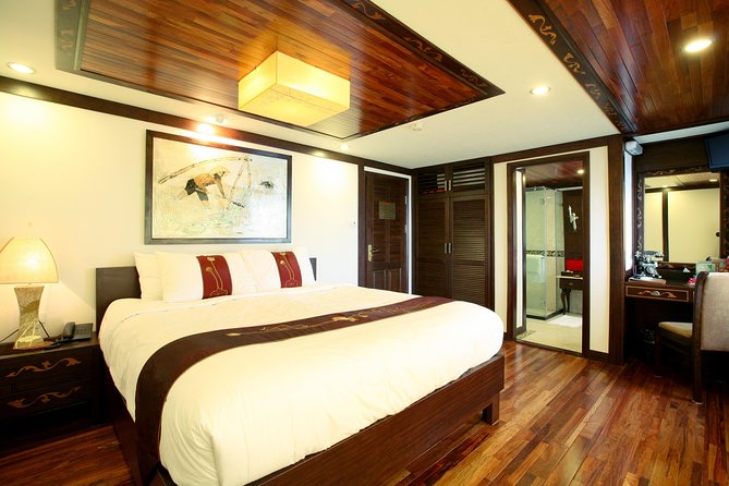 Indochina Sails Halong Bay - Meals onboard: what’s included, what to expect, and why it matters