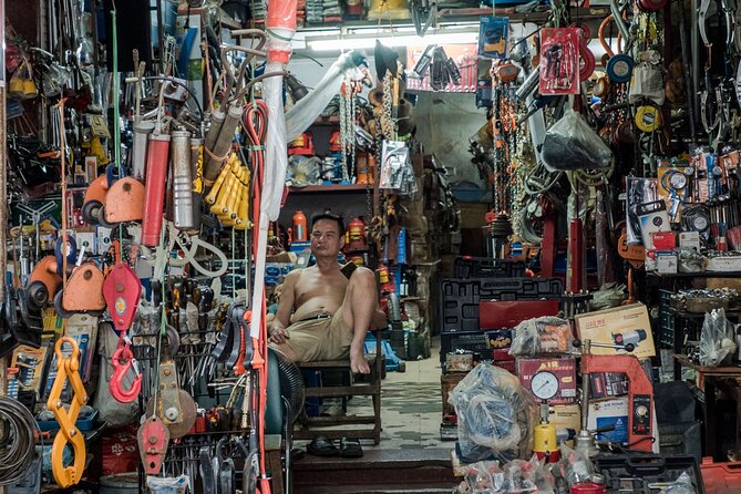 Into the Thieves Market Hanoi Photo Tour - Why the Thieves Market feels built for your camera