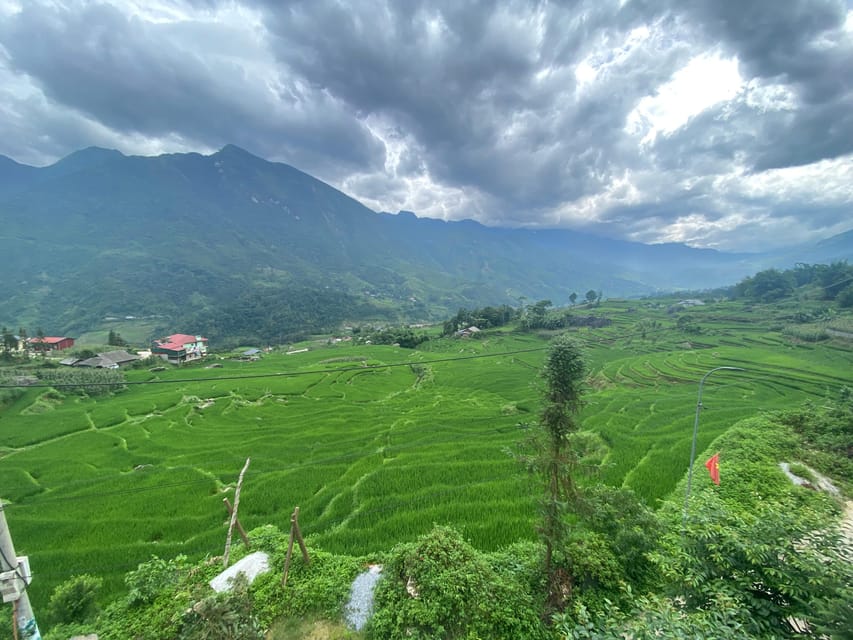 Journey Through Sapa Terraces & Traditions - What to bring, what not to wear, and how to handle slippery trails